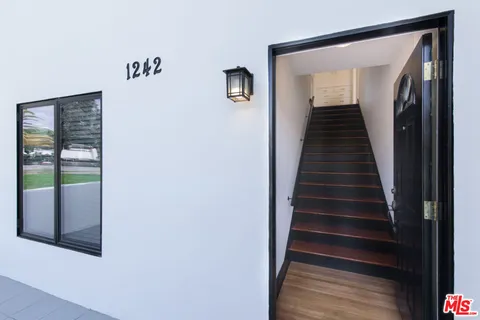 $1,399,000 | 1242 South Hudson Avenue, Los Angeles, CA 90019