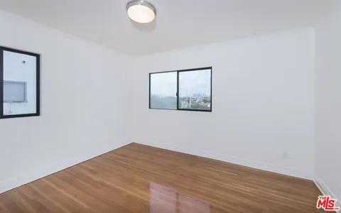 $1,399,000 | 1242 South Hudson Avenue, Los Angeles, CA 90019