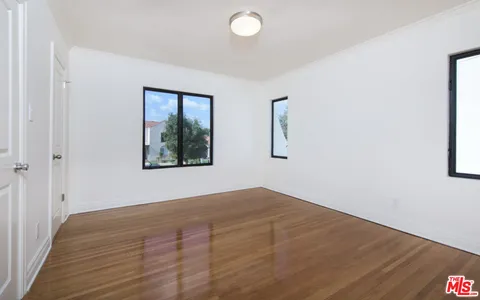 $1,399,000 | 1242 South Hudson Avenue, Los Angeles, CA 90019
