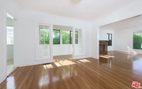 $1,399,000 | 1242 South Hudson Avenue, Los Angeles, CA 90019
