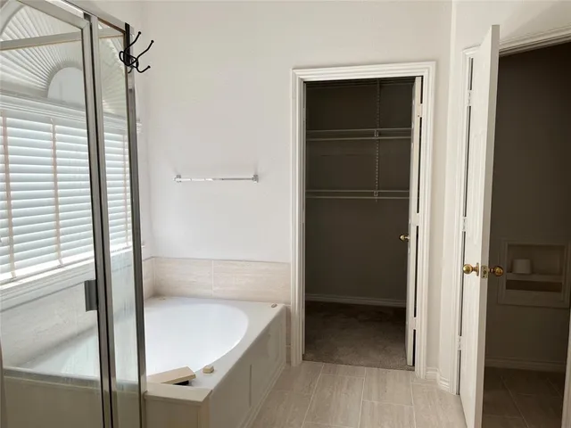 a bathroom with a tub