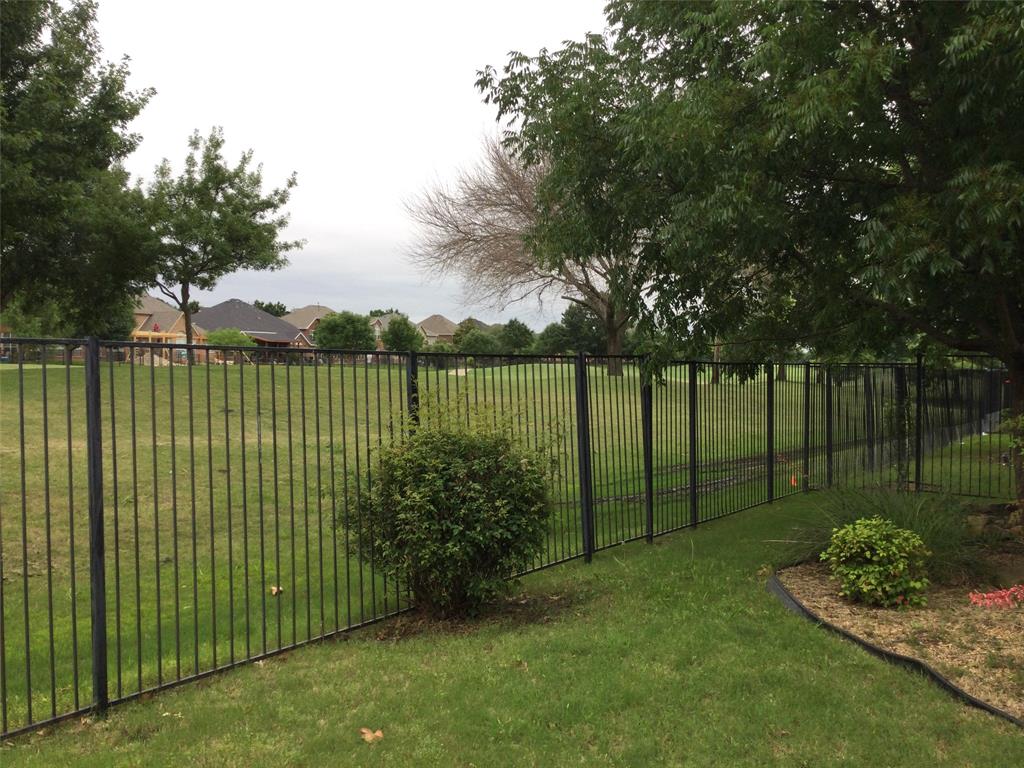9814 Glenshee Drive Rowlett, TX 75089 - Photo 25 of 25 View of yard