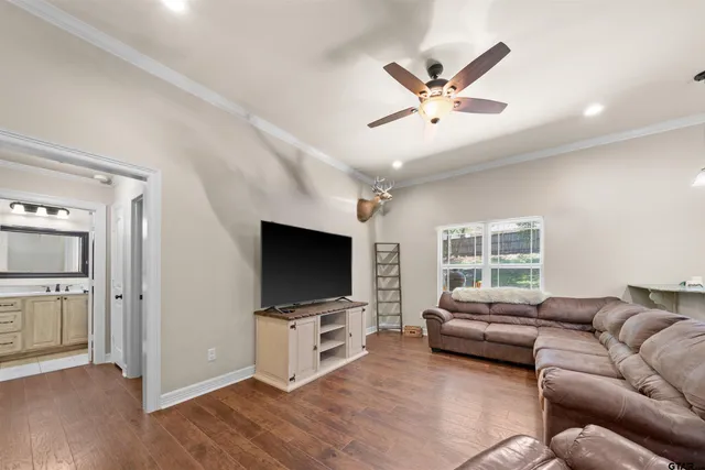 $330,000 | 22238 Lime Street, Frankston, TX 75763