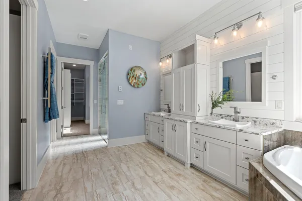 $2,900,000 | 3765 Bay Shore Drive, Sturgeon Bay, WI 54235