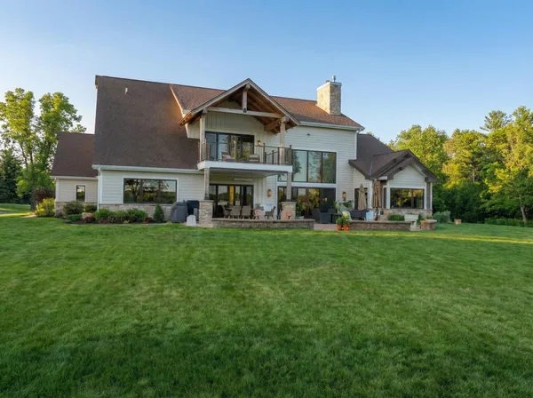 $2,900,000 | 3765 Bay Shore Drive, Sturgeon Bay, WI 54235