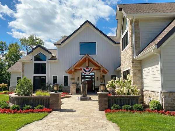 $2,900,000 | 3765 Bay Shore Drive, Sturgeon Bay, WI 54235