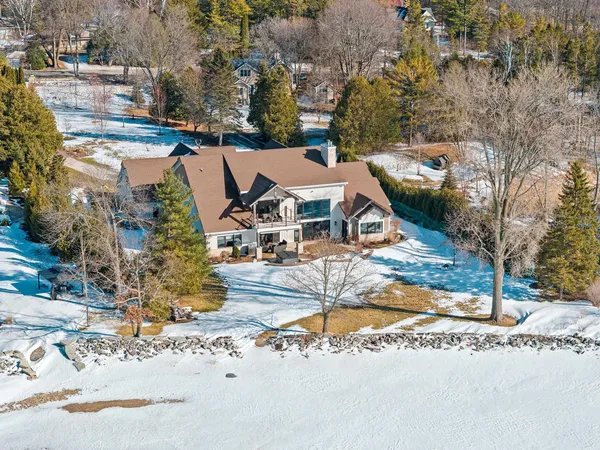 $2,900,000 | 3765 Bay Shore Drive, Sturgeon Bay, WI 54235