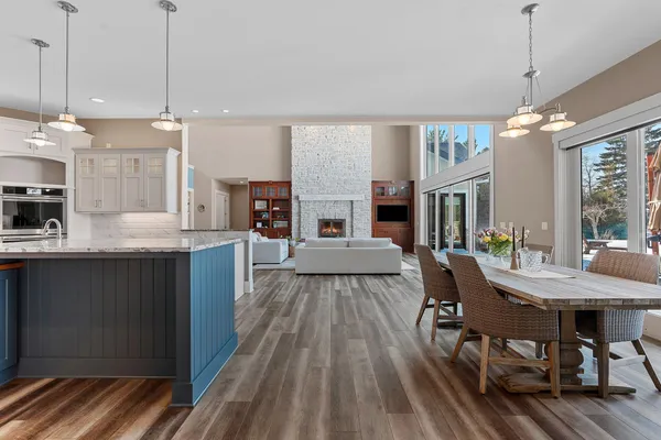 $2,900,000 | 3765 Bay Shore Drive, Sturgeon Bay, WI 54235