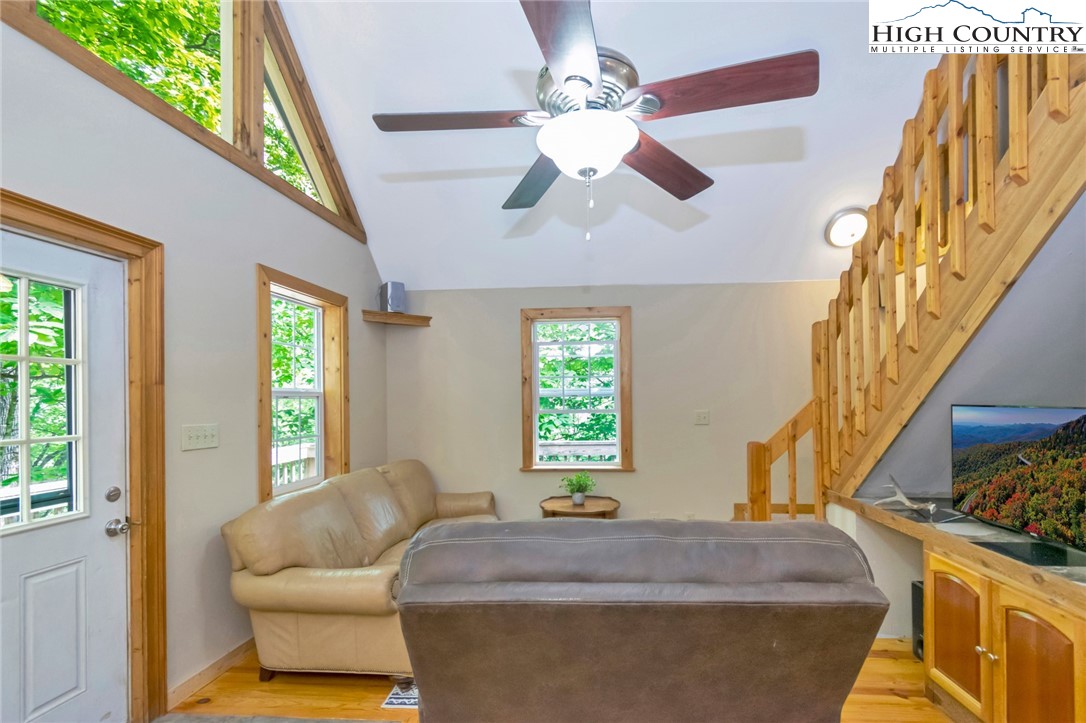 662 Laurel Ridge Banner Elk, NC 28604 - Photo 19 of 46 Gallery Image 19