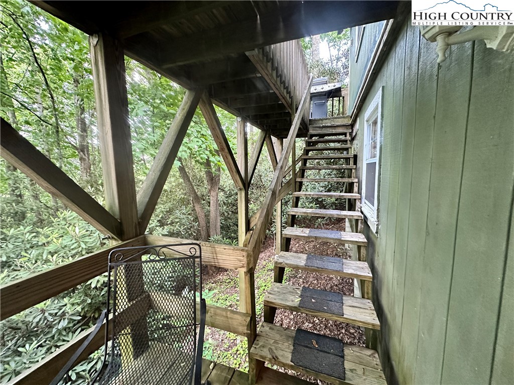 662 Laurel Ridge Banner Elk, NC 28604 - Photo 30 of 46 Gallery Image 30