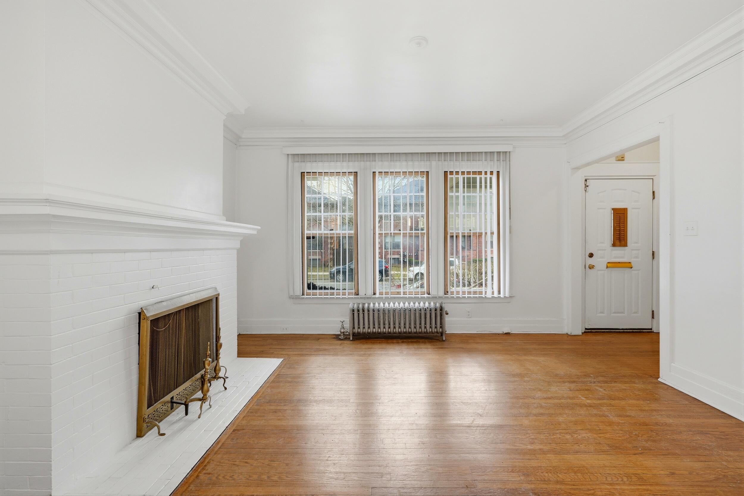 8010 3rd Avenue Detroit, MI 48202 - Photo 3 of 32 014