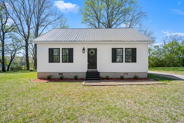 $244,900 | 114 Allen Drive, Winchester, TN 37398