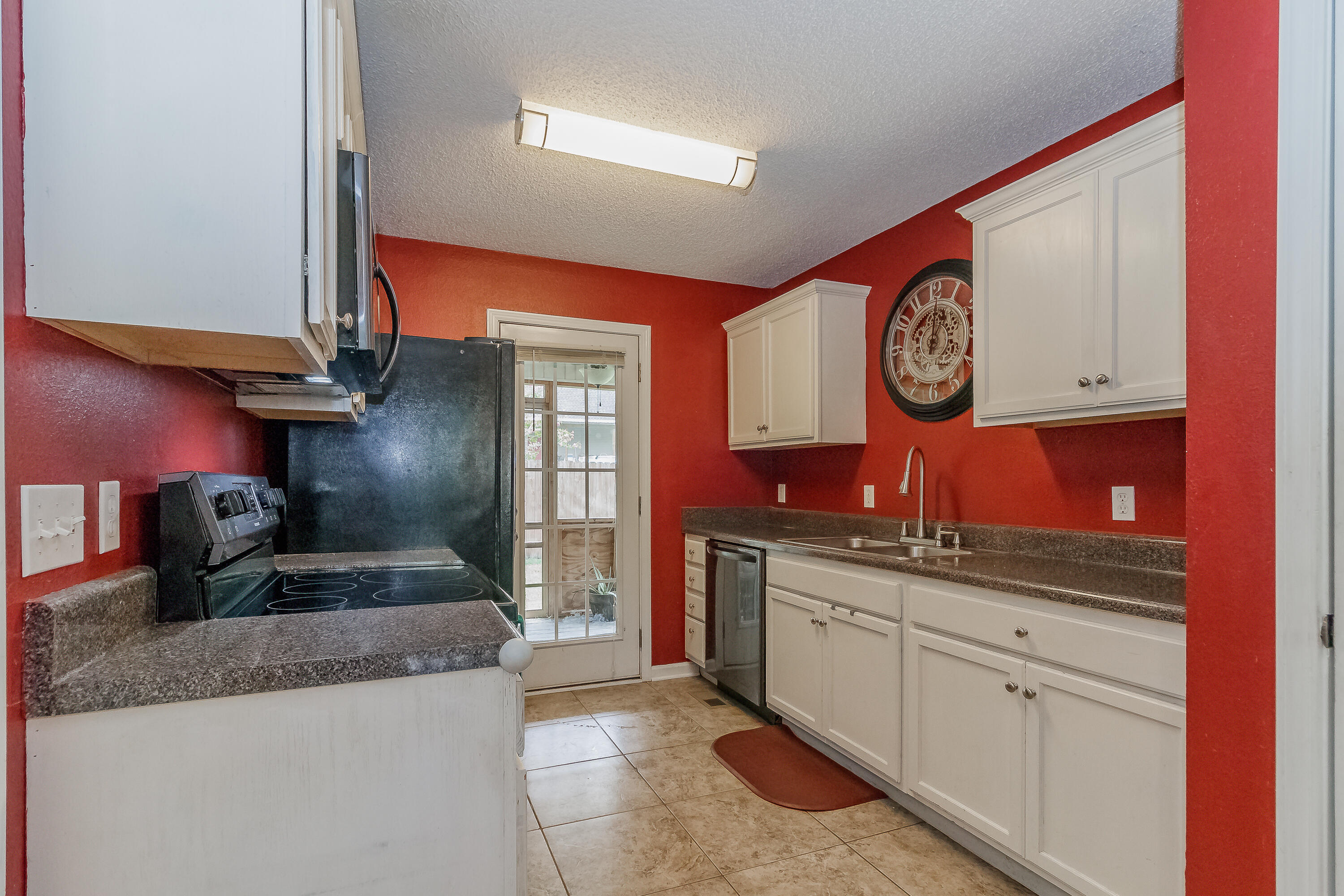 70 Clyde Byrd Road LaFayette, GA 30728 - Photo 8 of 35 Kitchen