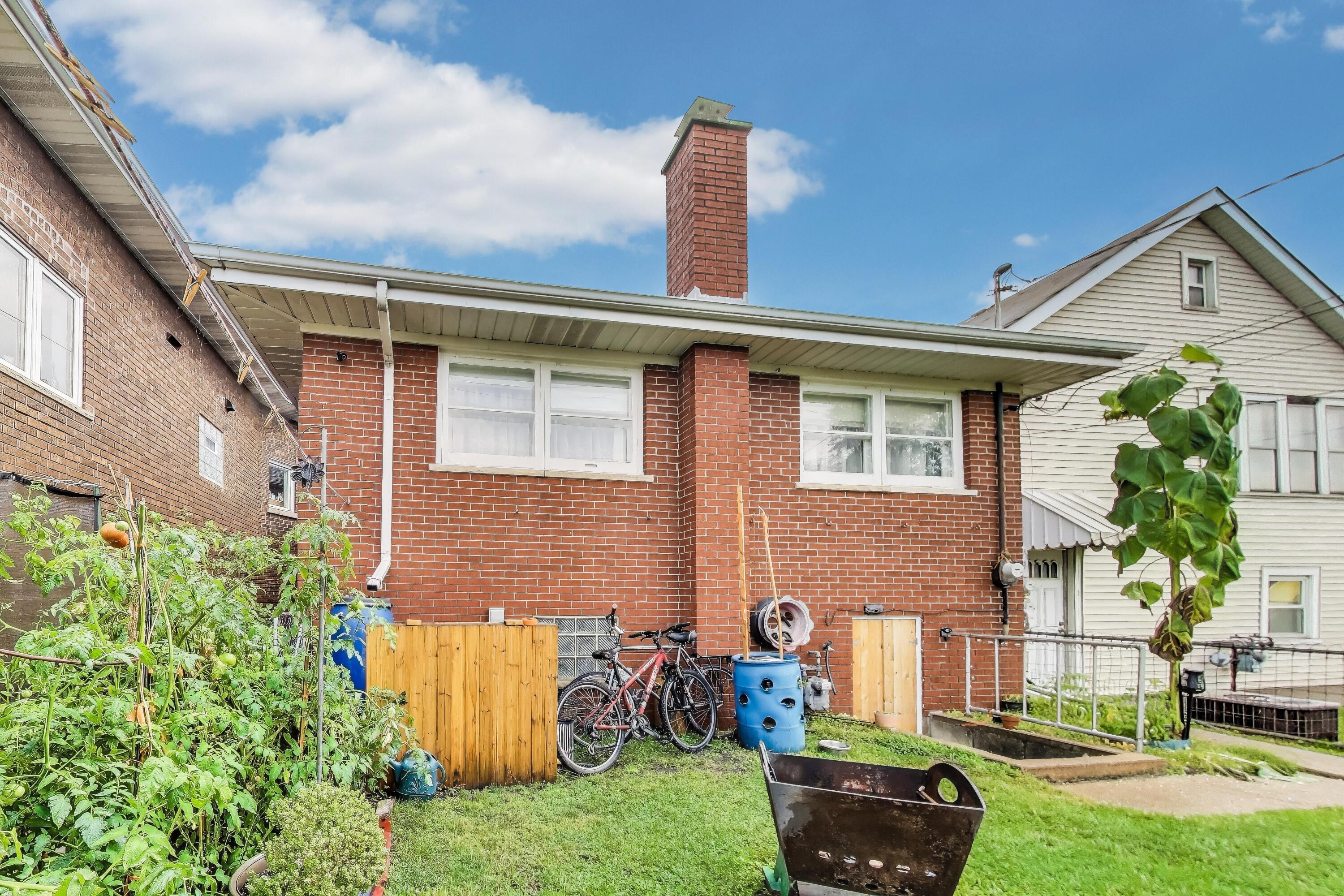 2036 Atchison Avenue Whiting, IN 46394 - Photo 25 of 30 a front view of house with yard