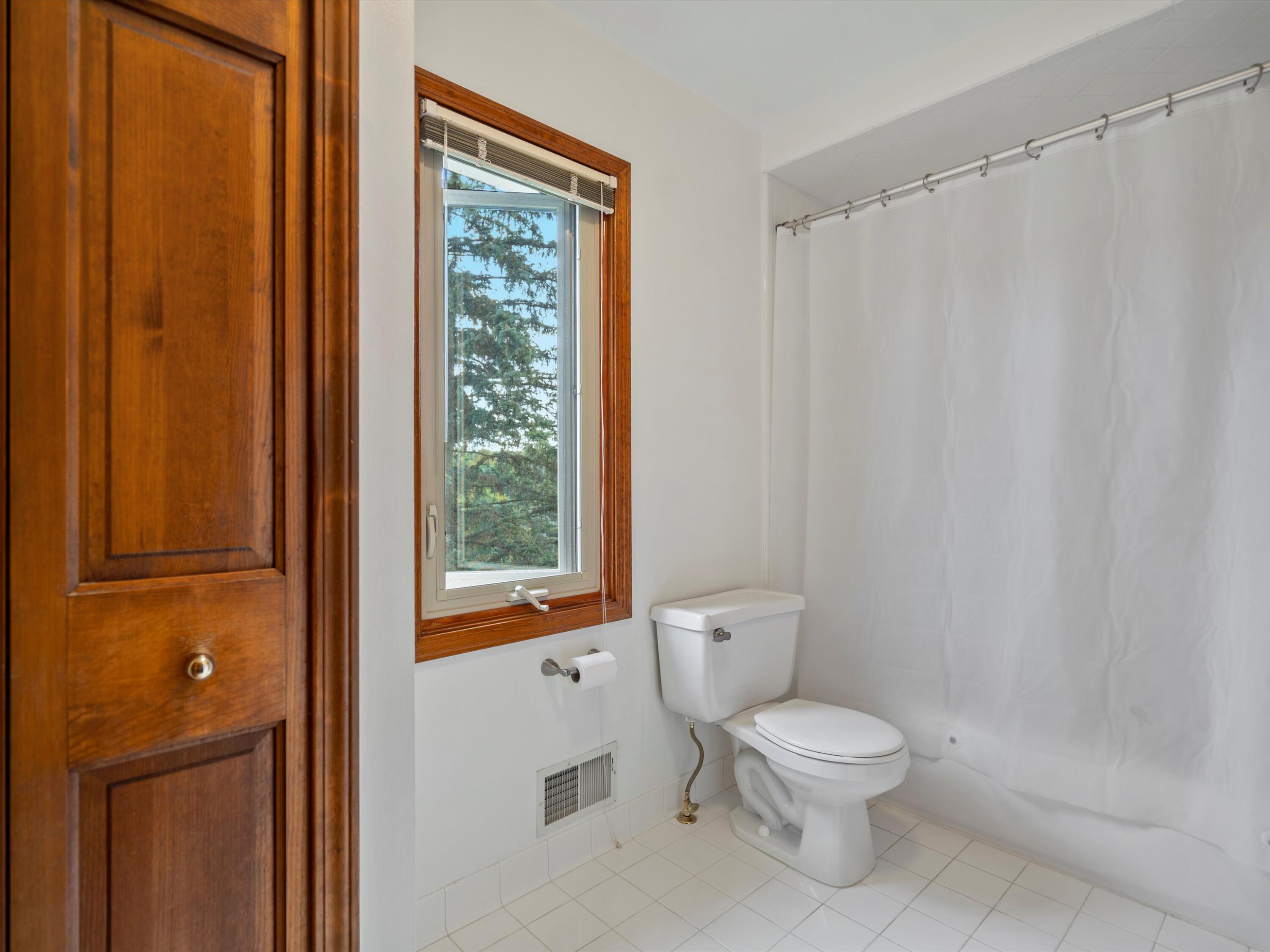 4073 Jacquelynn Court Rochester, MI 48306 - Photo 41 of 88 53-DSC04400