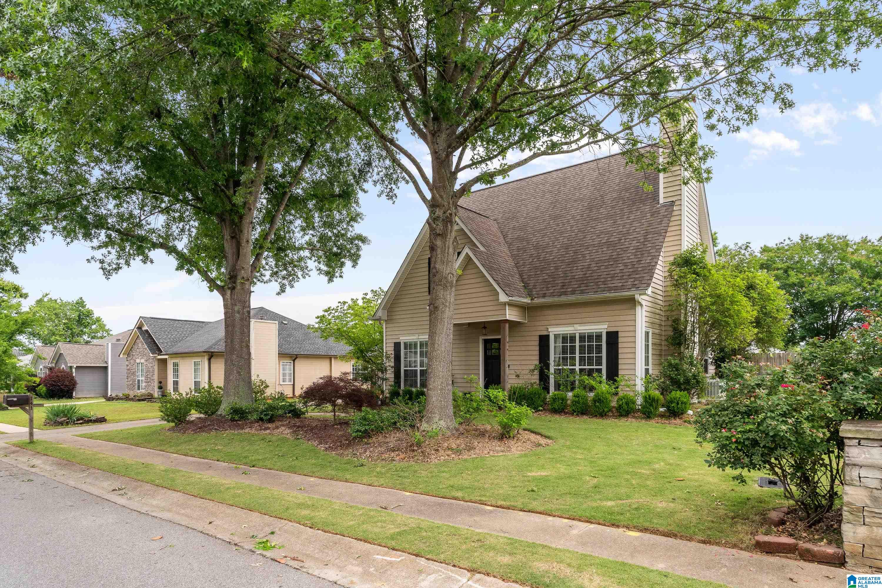 141 Stonehaven Drive Pelham, AL 35124 - Photo 2 of 36