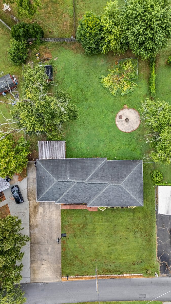 207 East Fort Street Tullahoma, TN 37388 - Photo 42 of 45 an aerial view of a house with a yard basket ball court and outdoor seating