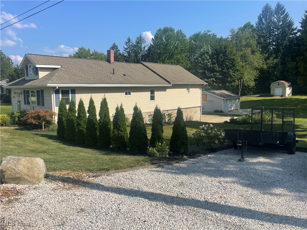 3492 Johnson Road Norton, OH 44203 - Photo 3 of 32