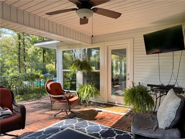 $429,000 | 130 Holt Road, Pollock, LA 71467