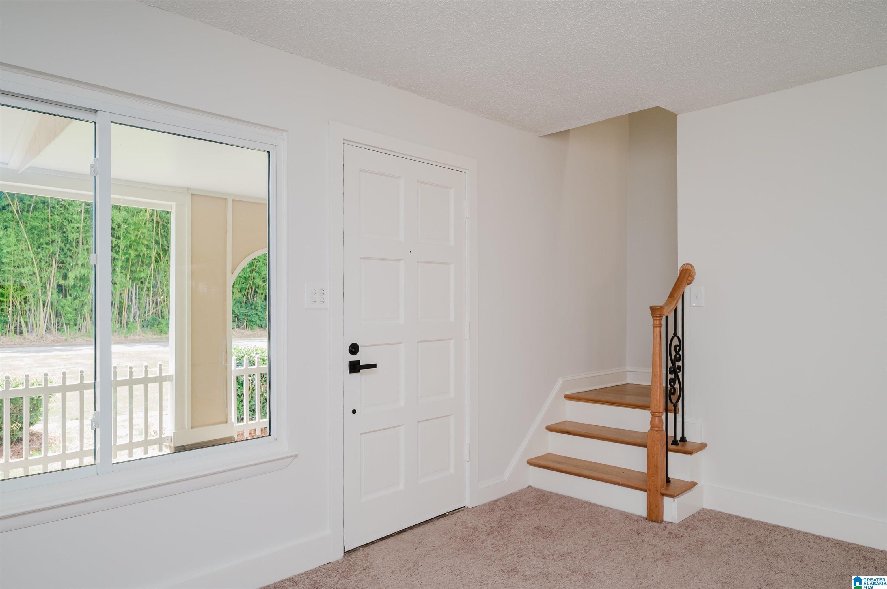 1834 Oakleaf Lane Birmingham, AL 35215 - Photo 6 of 40