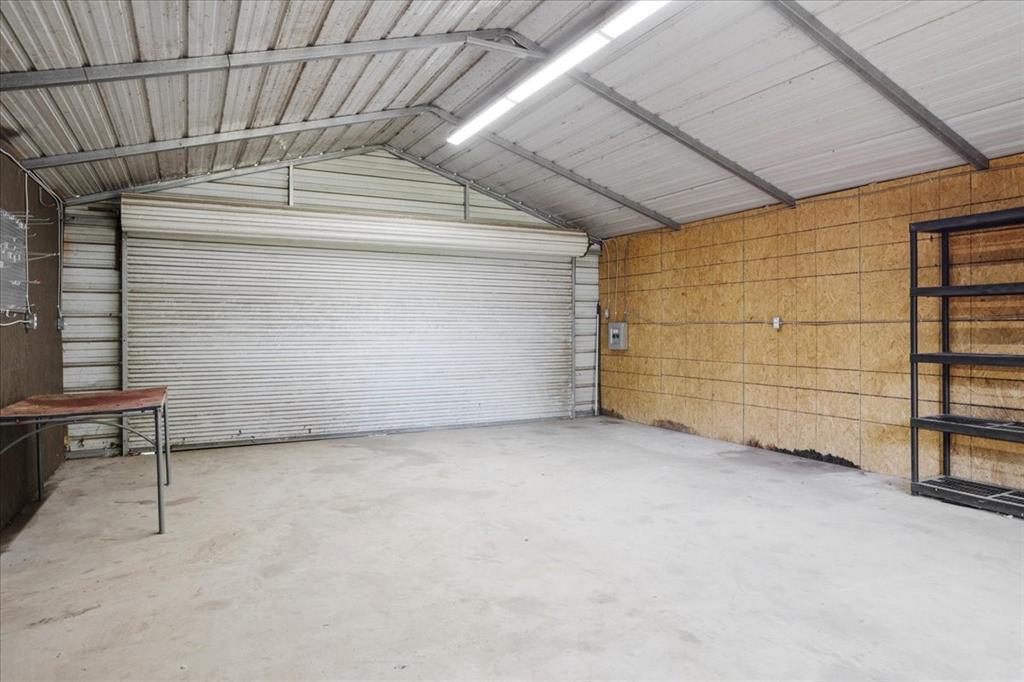 106 Cardinal Lane Pottsboro, TX 75076 - Photo 24 of 29 a view of garage