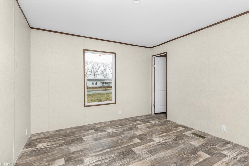 1256 Poplar Springs Road Elkin, NC 28621 - Photo 4 of 12 Gallery Image 4