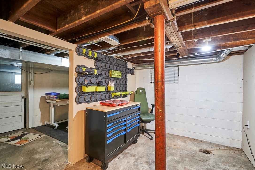 6586 Red Brush Road Ravenna, OH 44266 - Photo 19 of 27 Workshop in basement