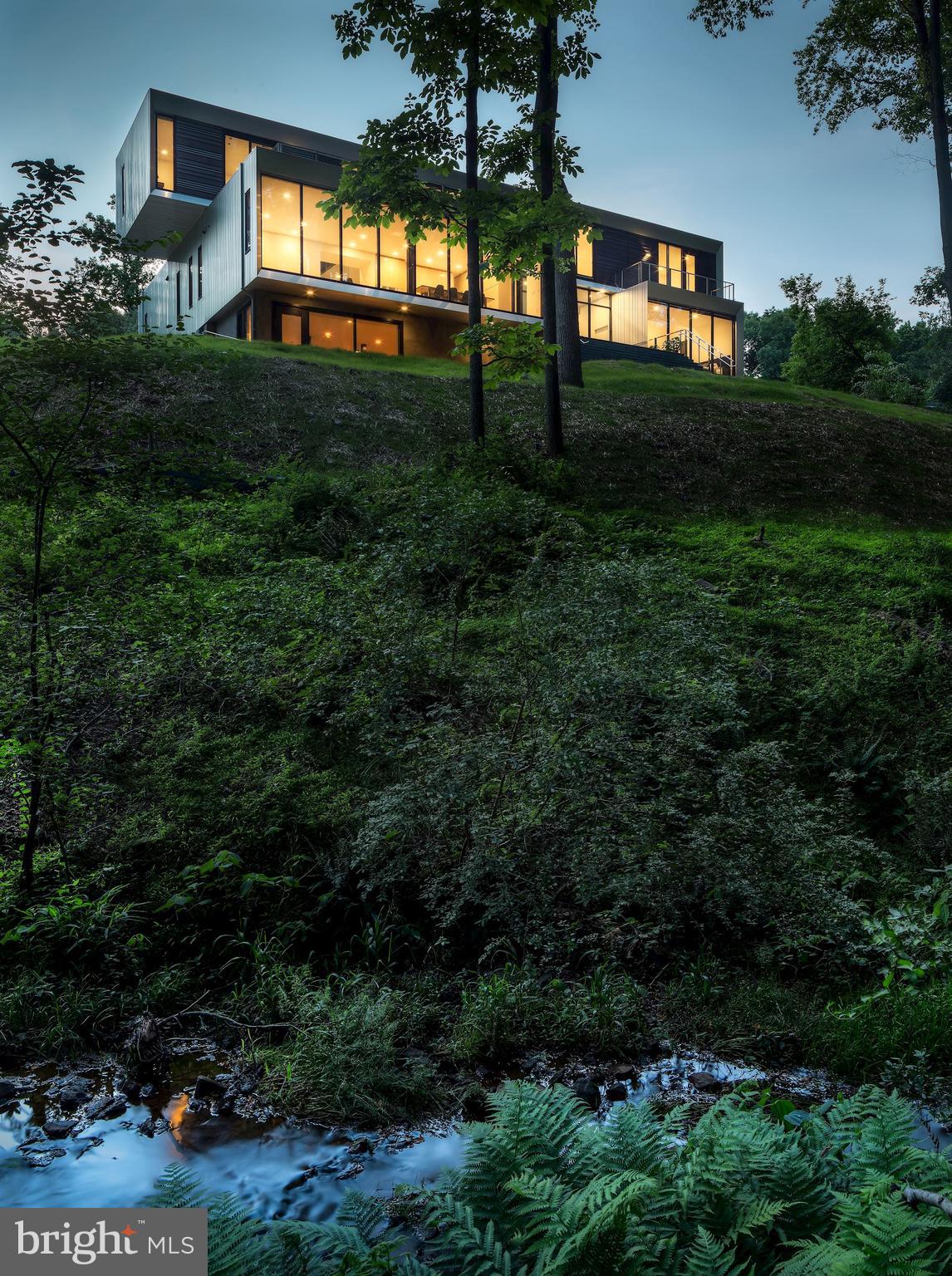 8725 Brook Road McLean, VA 22102 - Photo 20 of 23 Rearview from Creek