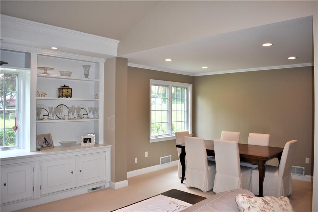 841 Elm Spring Road Pittsburgh, PA 15243 - Photo 12 of 25 Gallery Image 12