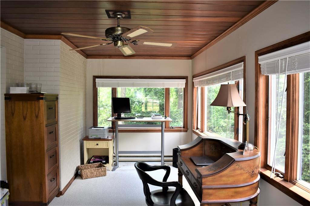 841 Elm Spring Road Pittsburgh, PA 15243 - Photo 14 of 25 Gallery Image 14