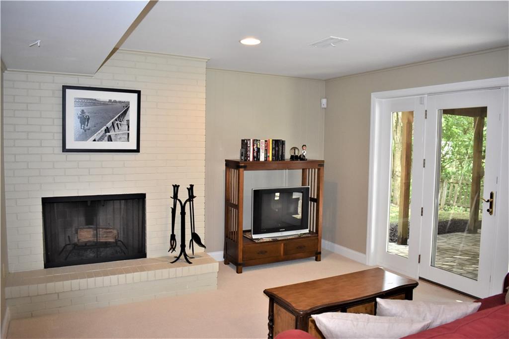 841 Elm Spring Road Pittsburgh, PA 15243 - Photo 23 of 25 Gallery Image 23