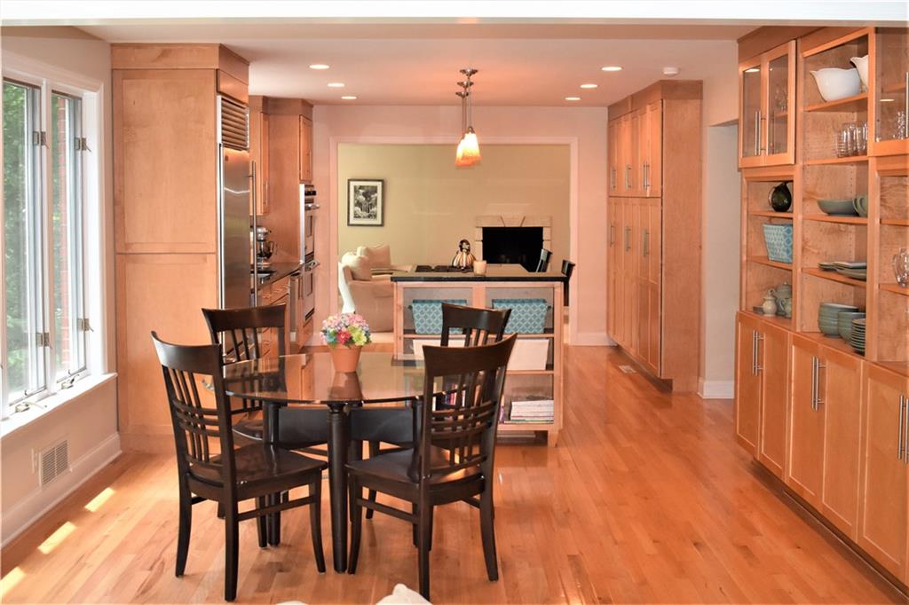 841 Elm Spring Road Pittsburgh, PA 15243 - Photo 5 of 25 Gallery Image 5