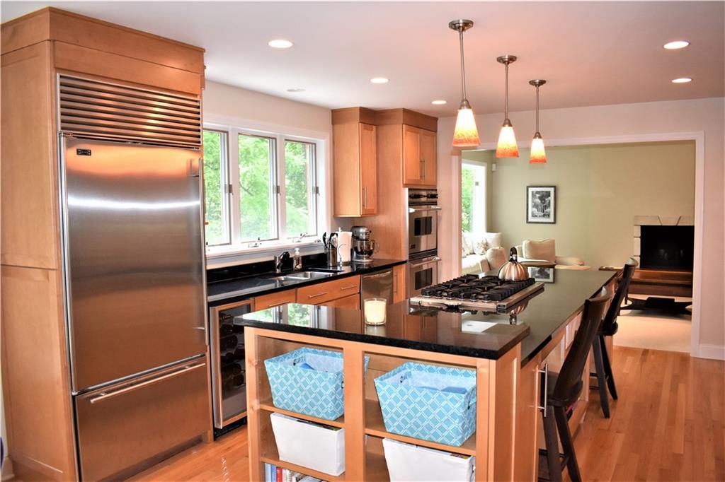841 Elm Spring Road Pittsburgh, PA 15243 - Photo 6 of 25 Gallery Image 6