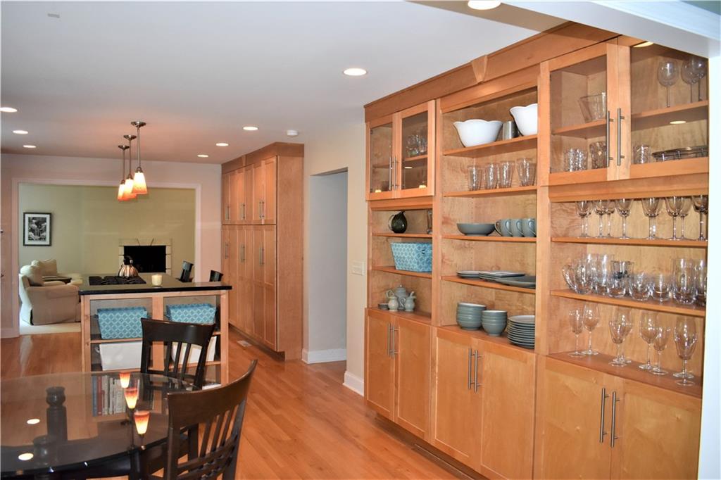 841 Elm Spring Road Pittsburgh, PA 15243 - Photo 7 of 25 Gallery Image 7