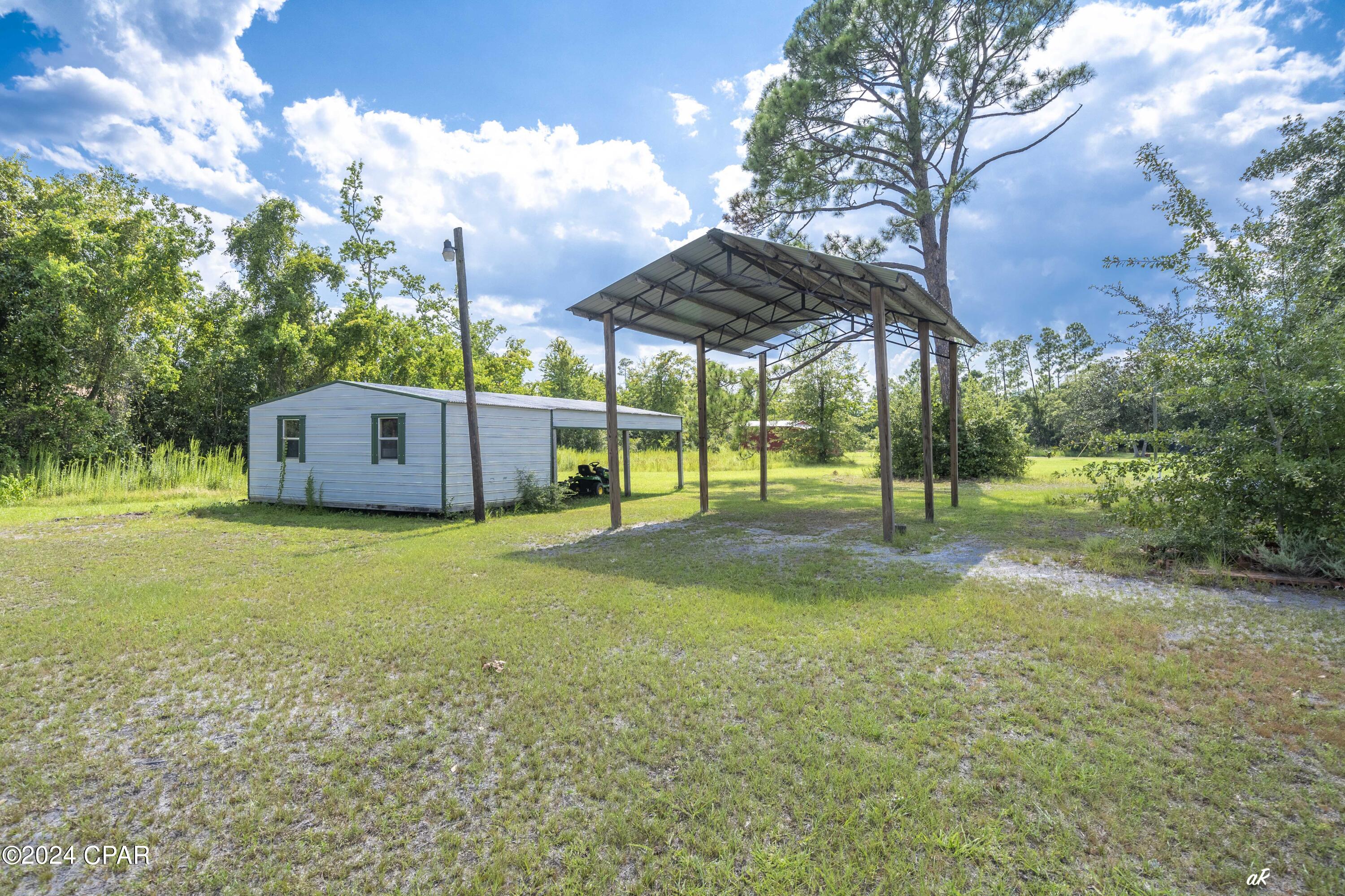 6331 Grassy Point Road Southport, FL 32409 - Photo 8 of 37 Gallery Image 8