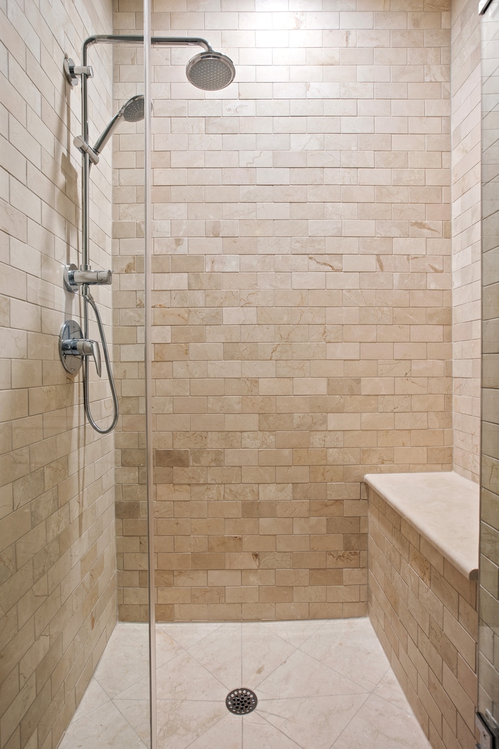 39 North Morgan Street, Unit 4 Chicago, IL 60607 - Photo 12 of 24 a bathroom with a shower