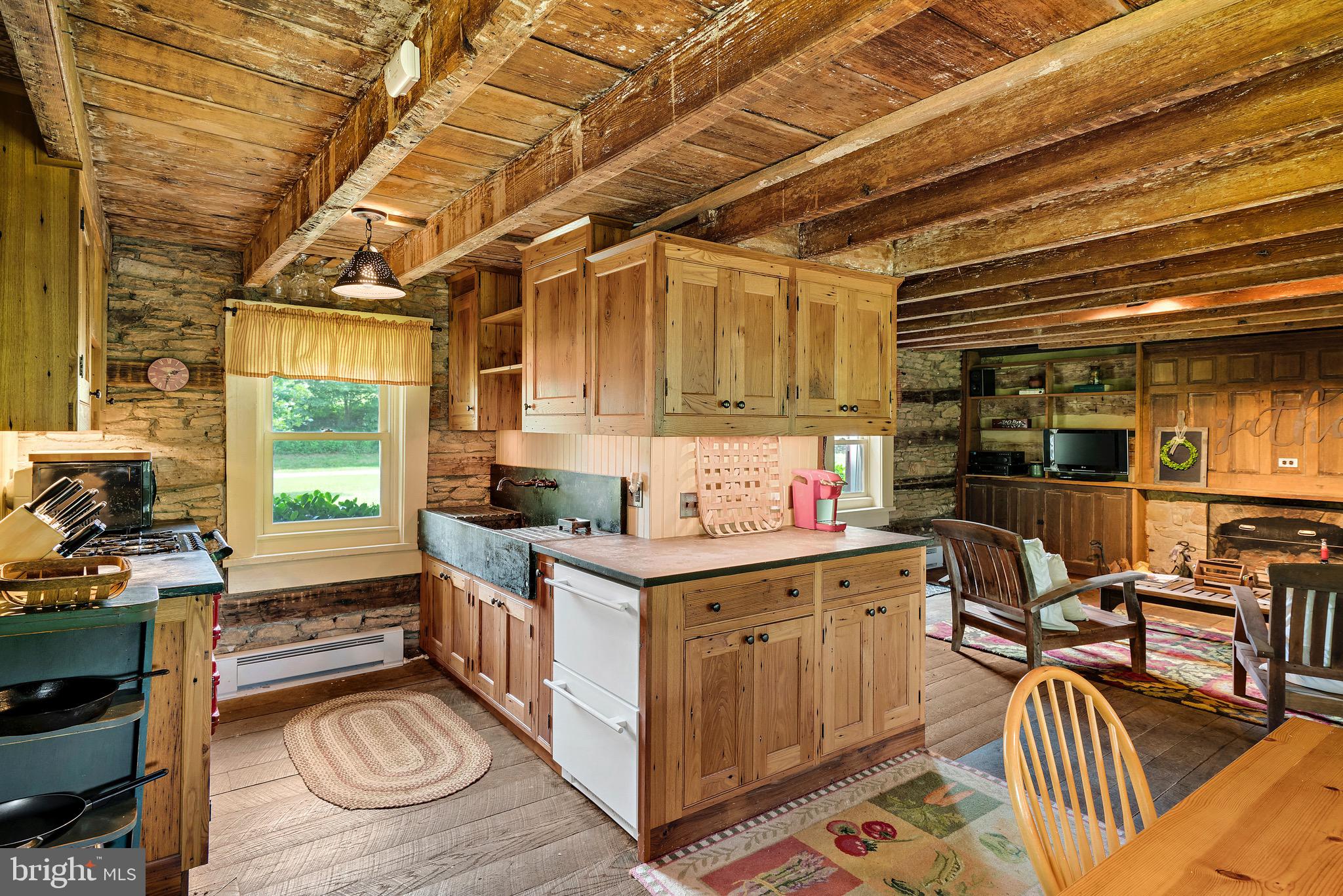 14061 Hume Road Hume, VA 22639 - Photo 16 of 91 Gallery Image 16