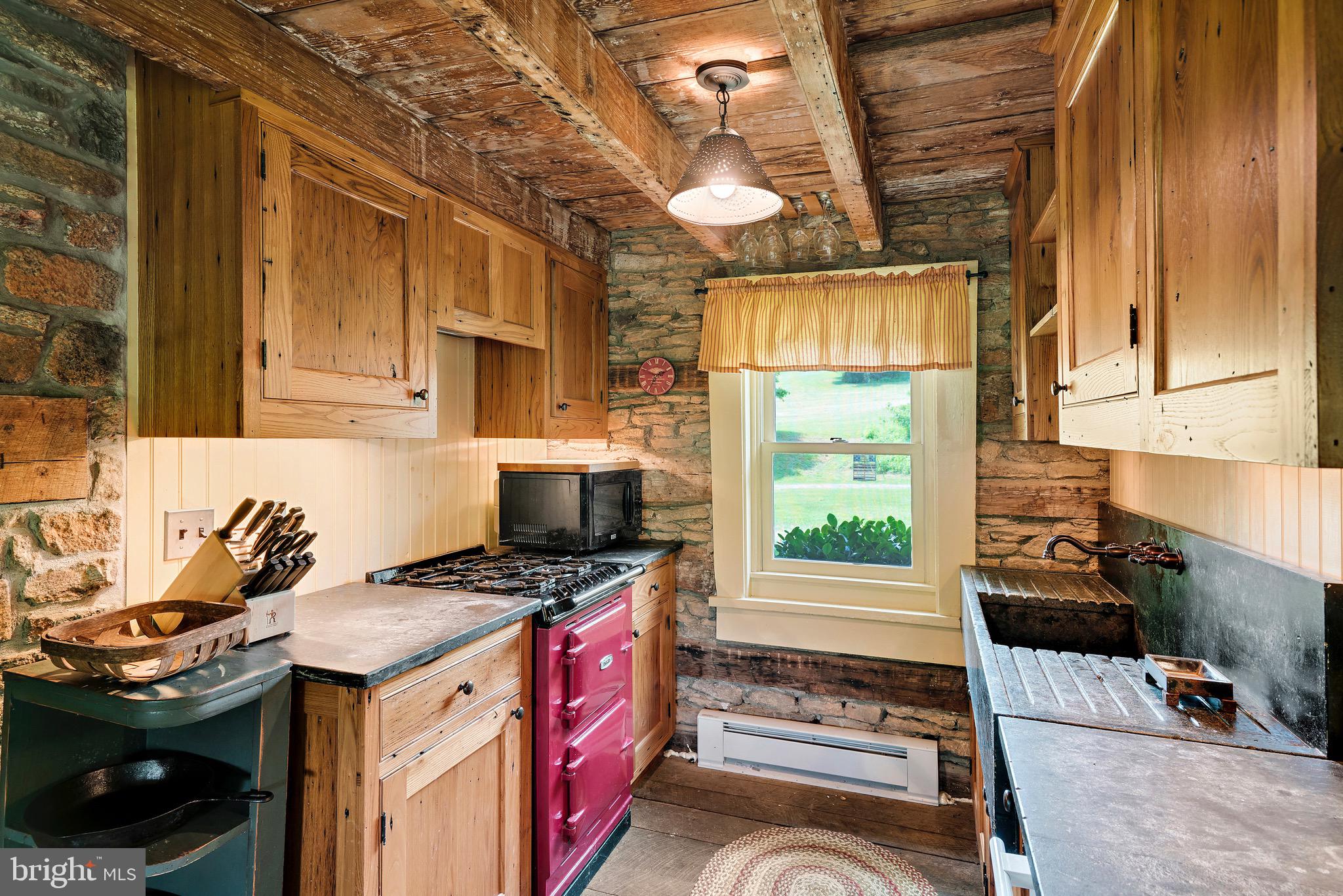 14061 Hume Road Hume, VA 22639 - Photo 18 of 91 Gallery Image 18