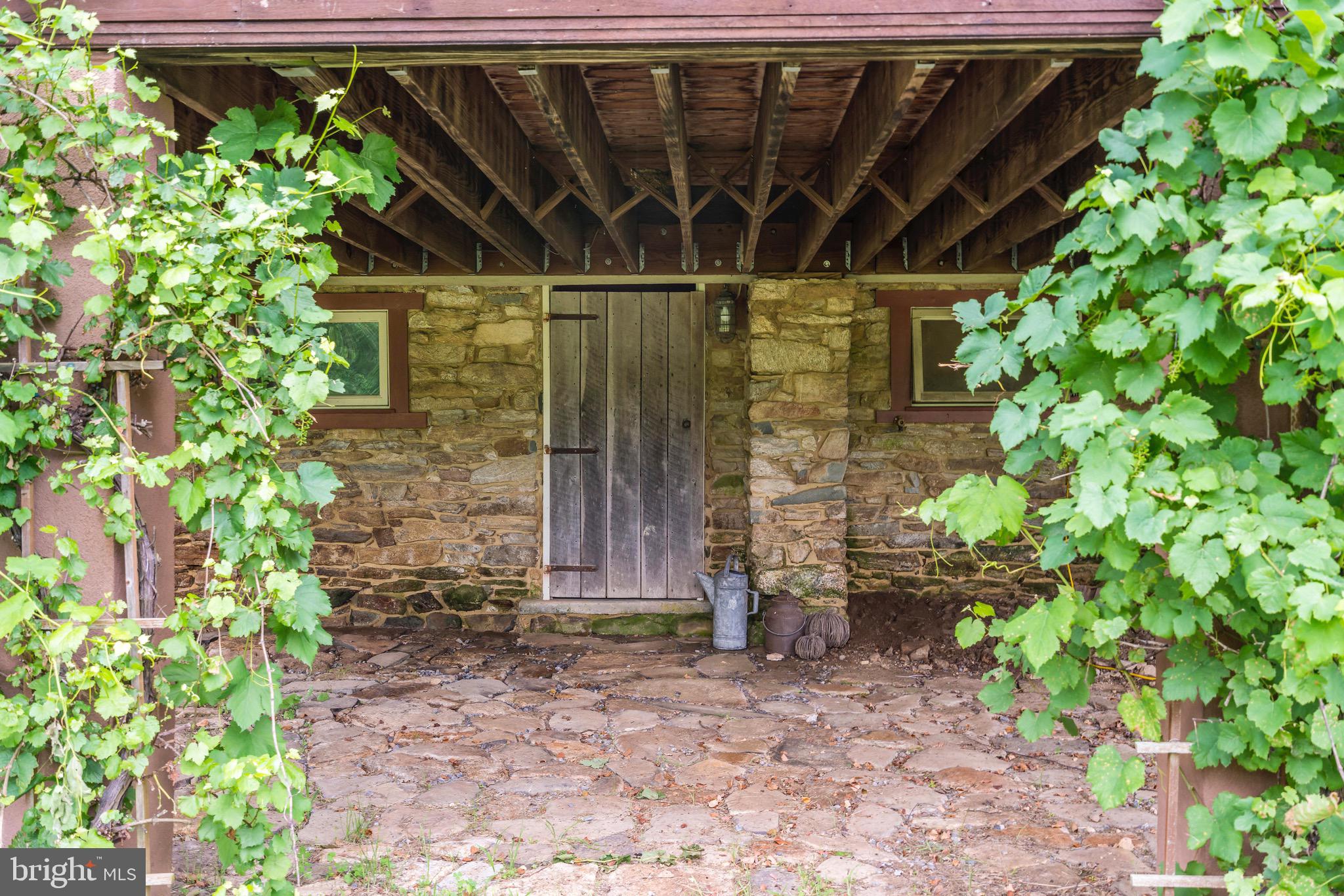 14061 Hume Road Hume, VA 22639 - Photo 29 of 91 Gallery Image 29