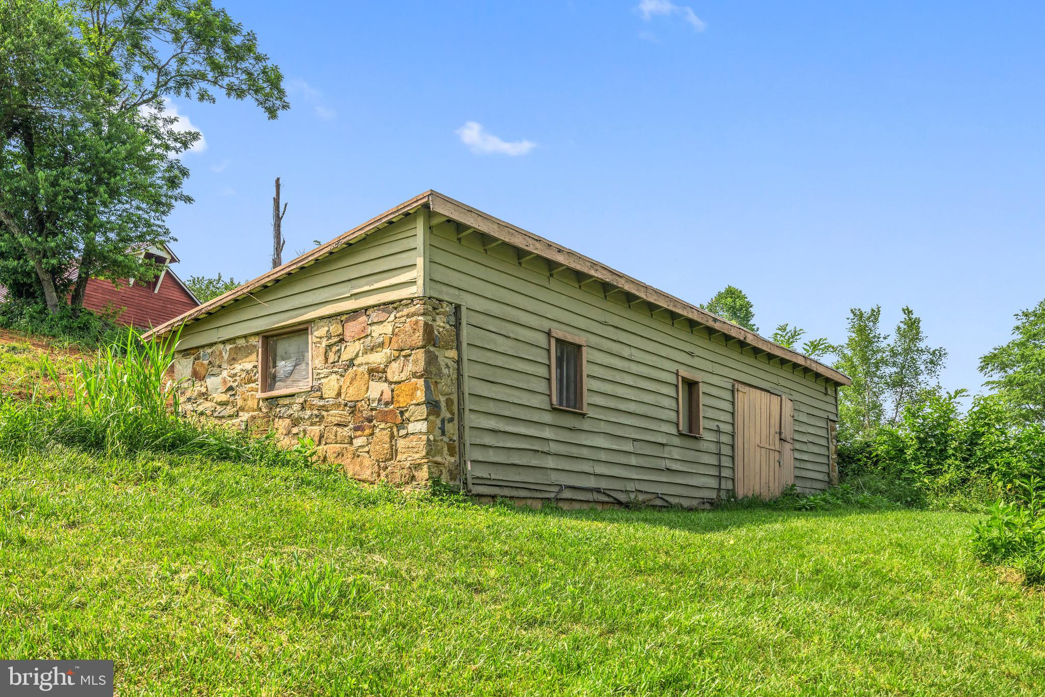 14061 Hume Road Hume, VA 22639 - Photo 56 of 91 Gallery Image 56