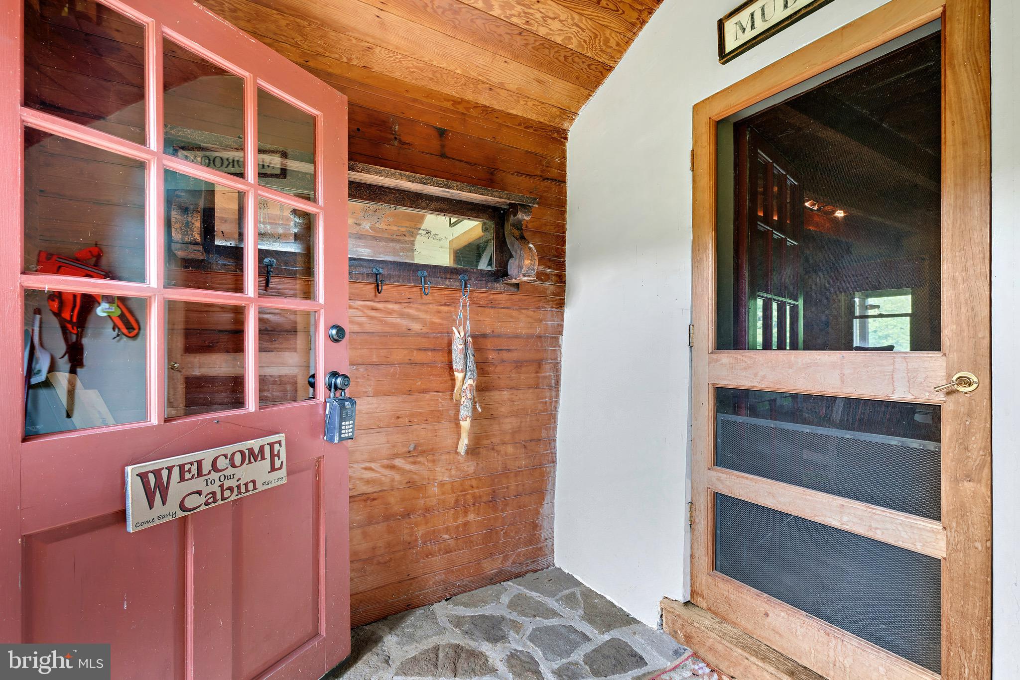 14061 Hume Road Hume, VA 22639 - Photo 10 of 91 Gallery Image 10