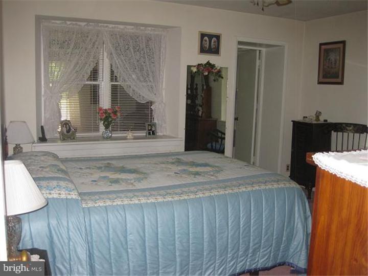 8 Meetinghouse Road Hatboro, PA 19040 - Photo 8 of 25 Bedroom - Main
