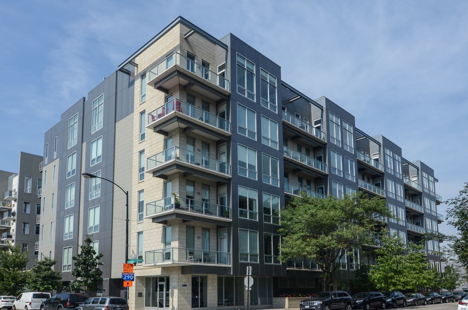 134 South Aberdeen Street, Unit 6NR Chicago, IL 60607 - Photo 1 of 23