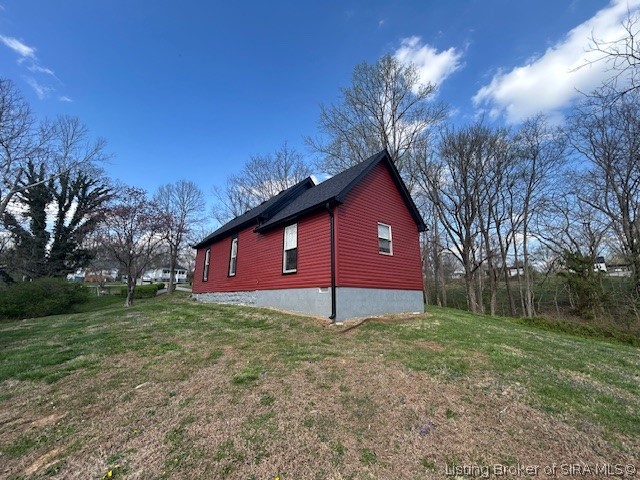 835 Capitol Boulevard Corydon, IN 47112 - Photo 13 of 18