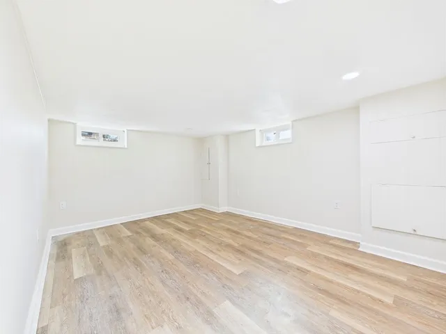 $575,000 | 25 Pershing Avenue, Acushnet, MA 02743