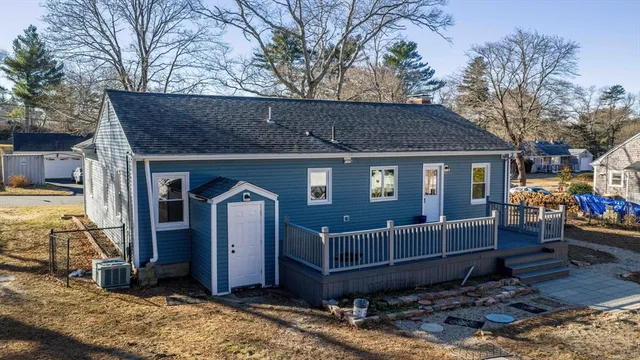 $575,000 | 25 Pershing Avenue, Acushnet, MA 02743