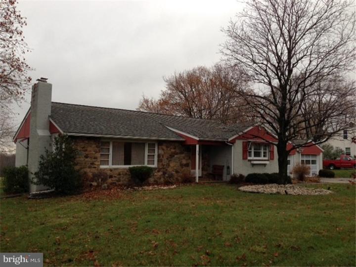 809 Collegeville Road Mont Clare, PA 19453 - Photo 1 of 24 Gallery Image 1
