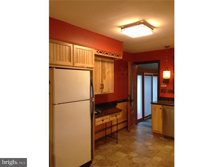809 Collegeville Road Mont Clare, PA 19453 - Photo 5 of 24 Gallery Image 5