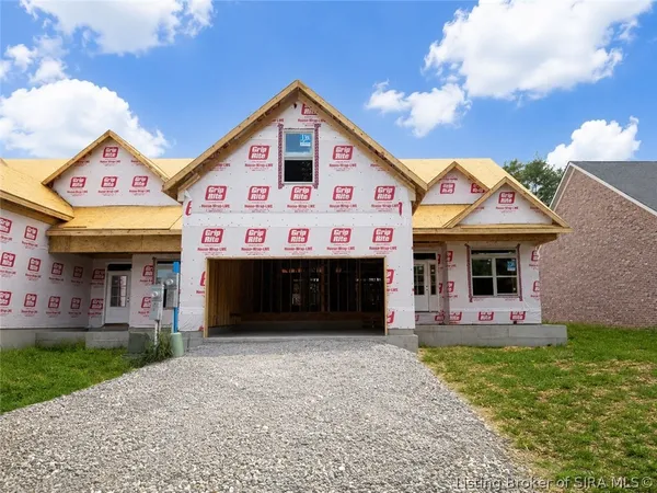 $519,900 | 806 Katie Lane, New Albany, IN 47150
