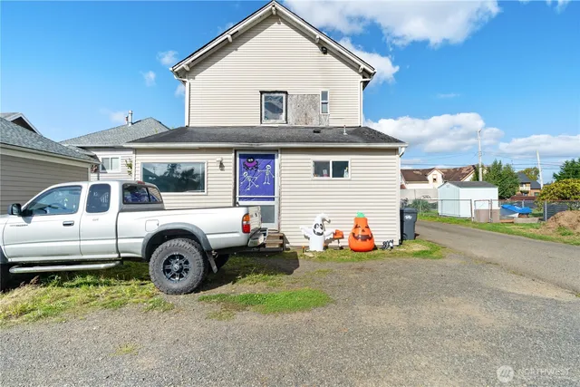 $250,000 | 1117 East 1st Street, Aberdeen, WA 98520